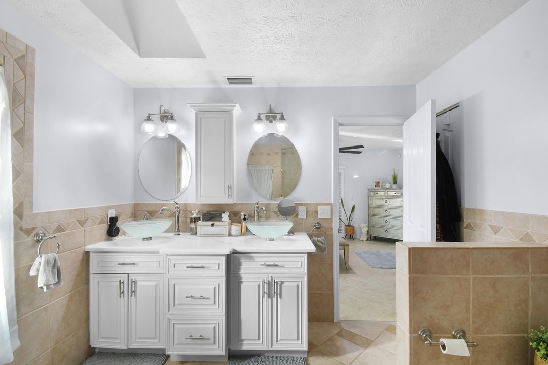 Active With Contract: $549,900 (3 beds, 2 baths, 1947 Square Feet)