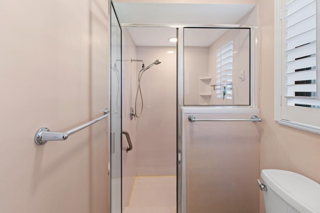 For Sale: $389,000 (3 beds, 2 baths, 1687 Square Feet)