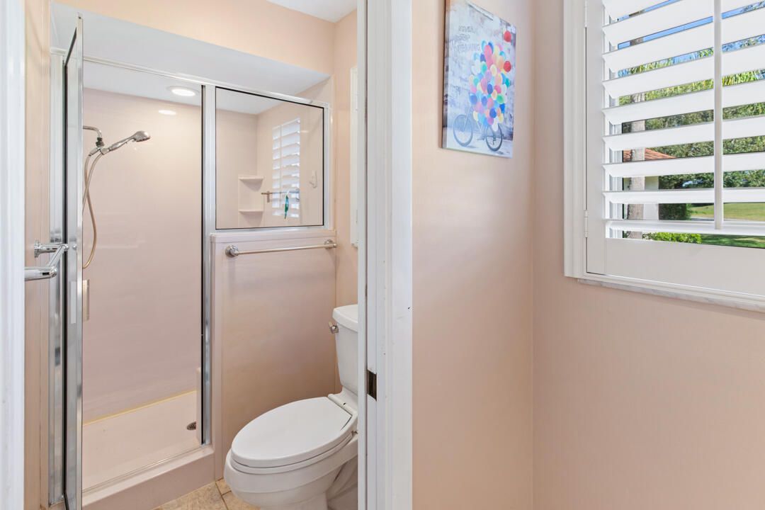 For Sale: $389,000 (3 beds, 2 baths, 1687 Square Feet)