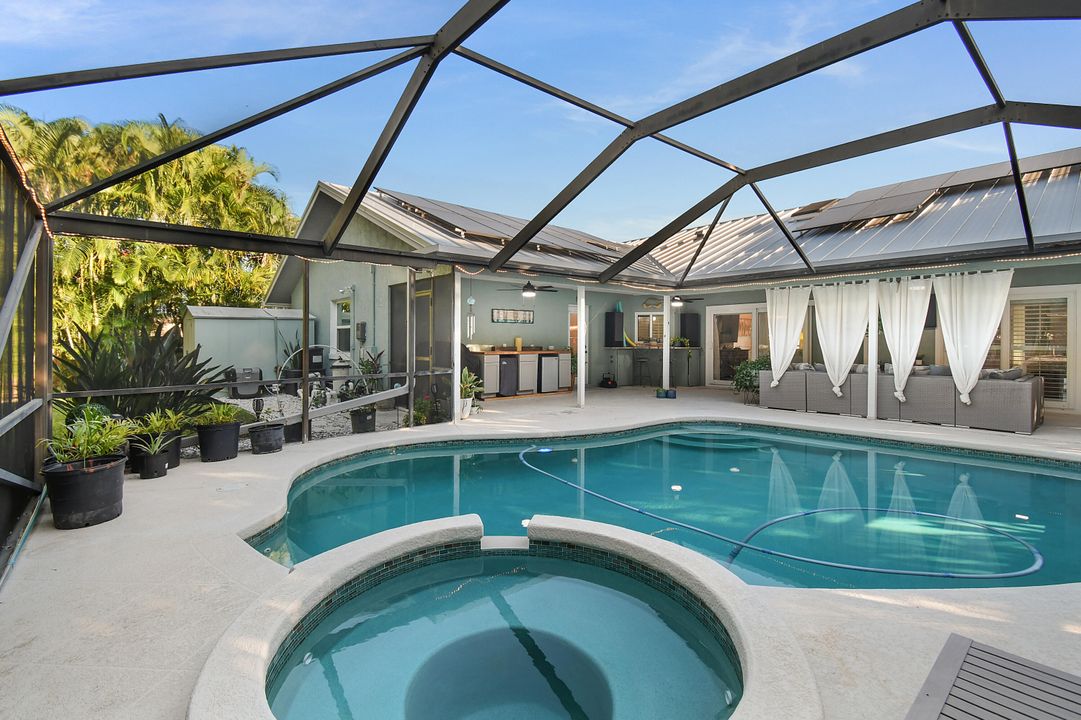 Active With Contract: $549,900 (3 beds, 2 baths, 1947 Square Feet)