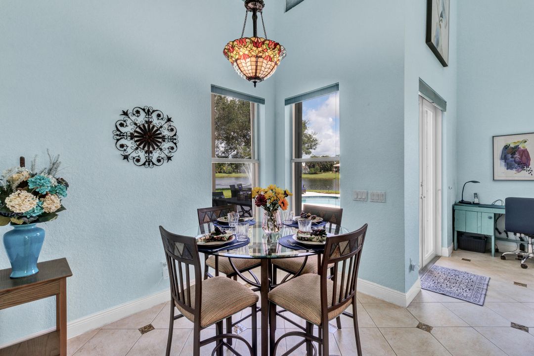 На продажу: $885,000 (6 спален, 4 ванн, 3498 Квадратных фут)