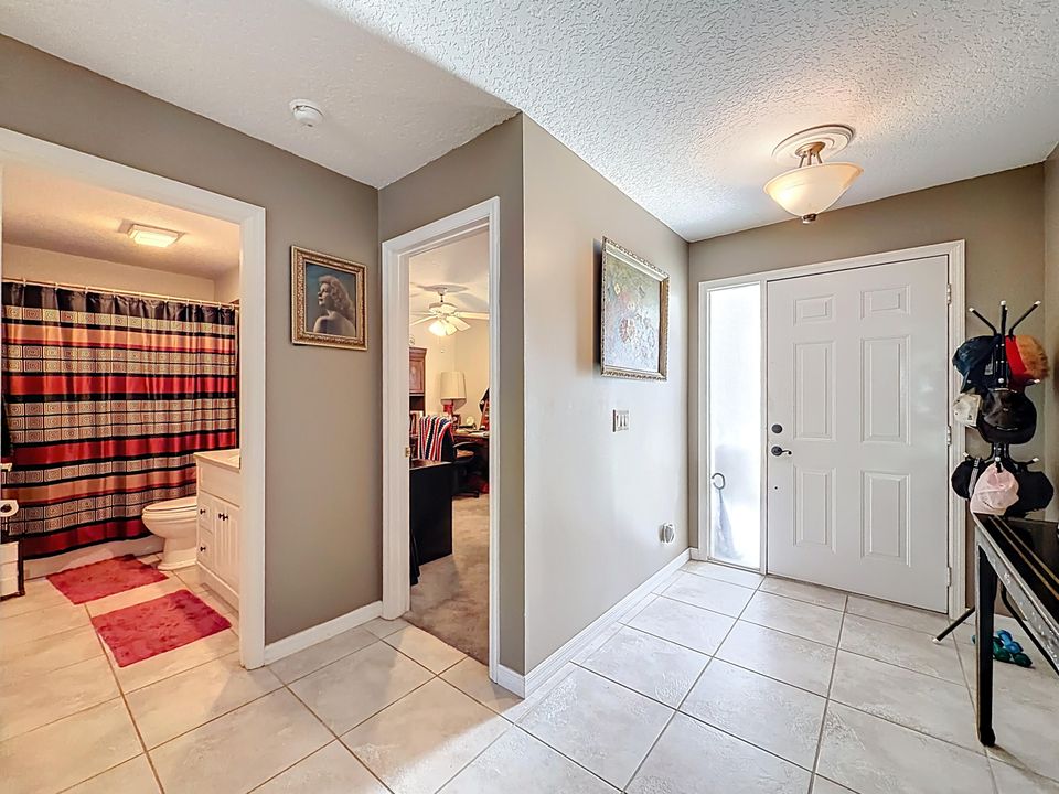 Под контрактом: $399,000 (3 спален, 2 ванн, 1436 Квадратных фут)