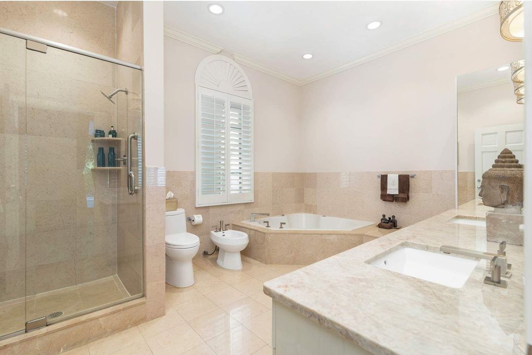 待售: $9,495,000 (4 贝兹, 3 浴室, 3490 平方英尺)