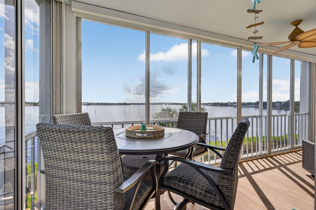 待售: $1,075,000 (3 贝兹, 2 浴室, 2165 平方英尺)