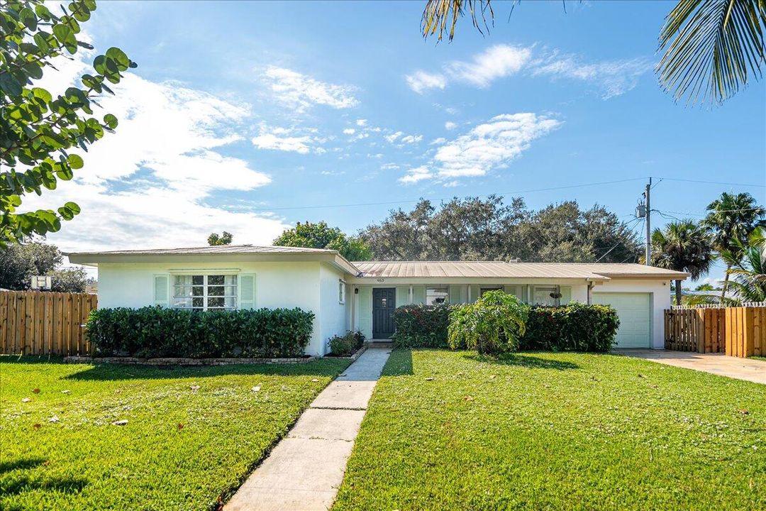 合同活跃: $435,000 (3 贝兹, 2 浴室, 1540 平方英尺)