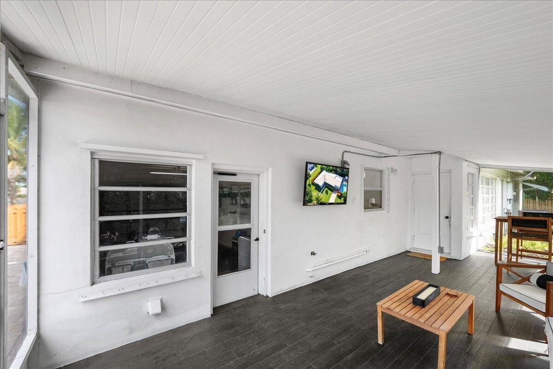 合同活跃: $435,000 (3 贝兹, 2 浴室, 1540 平方英尺)