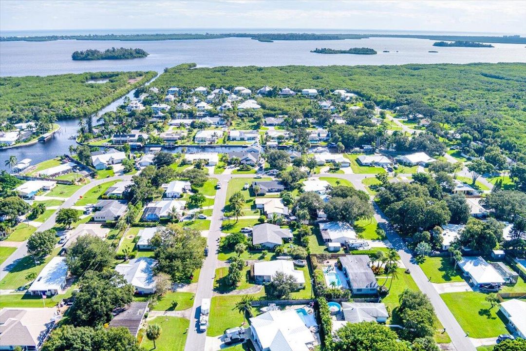 合同活跃: $435,000 (3 贝兹, 2 浴室, 1540 平方英尺)