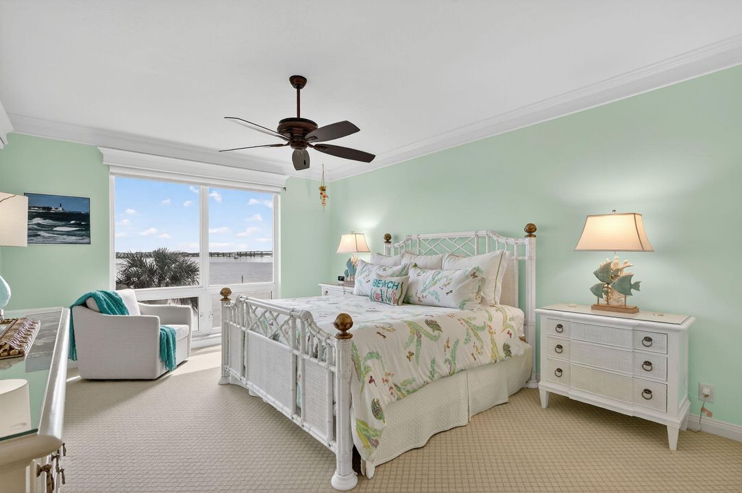 待售: $1,075,000 (3 贝兹, 2 浴室, 2165 平方英尺)