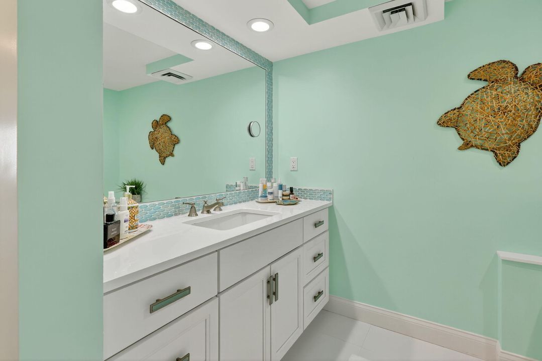 待售: $1,075,000 (3 贝兹, 2 浴室, 2165 平方英尺)