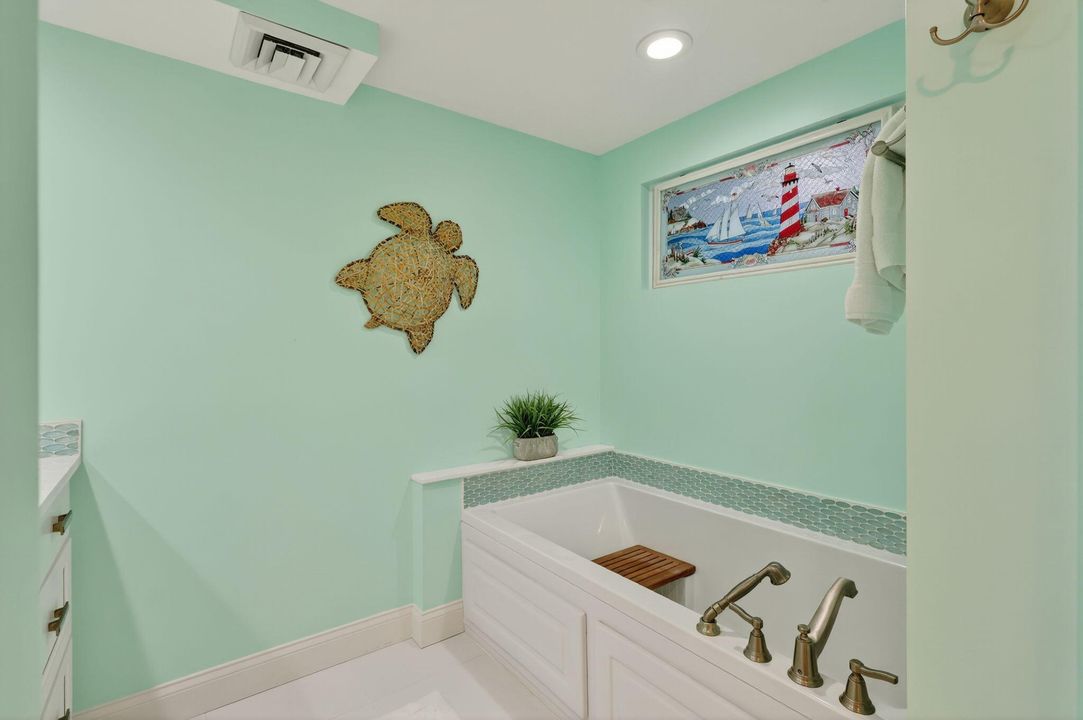 待售: $1,075,000 (3 贝兹, 2 浴室, 2165 平方英尺)