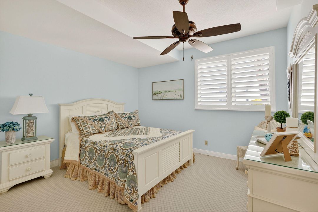 待售: $1,075,000 (3 贝兹, 2 浴室, 2165 平方英尺)