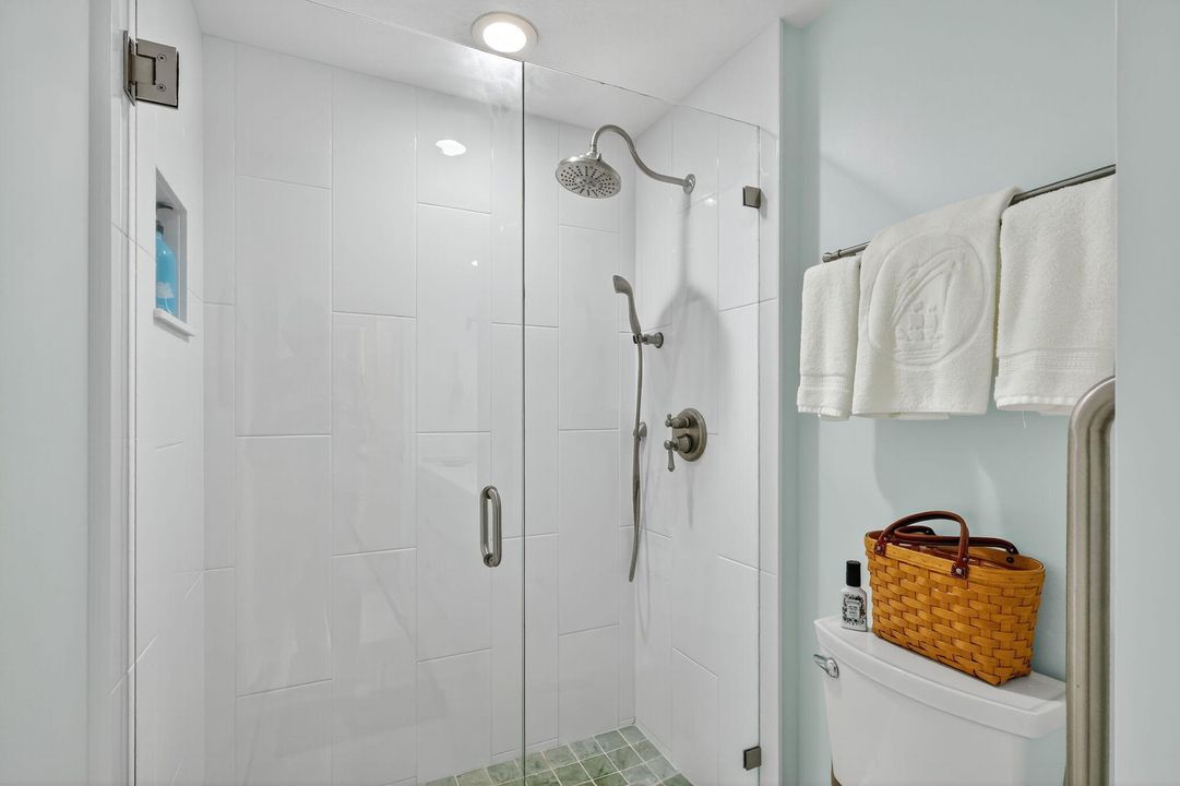 待售: $1,075,000 (3 贝兹, 2 浴室, 2165 平方英尺)