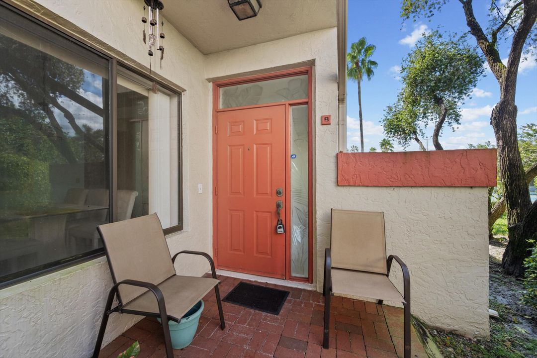 Active With Contract: $225,000 (2 beds, 2 baths, 1496 Square Feet)