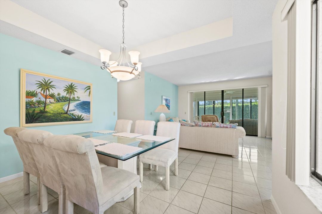 Active With Contract: $225,000 (2 beds, 2 baths, 1496 Square Feet)