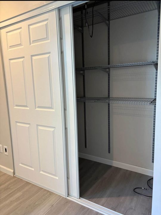 For Rent: $1,500 (1 beds, 1 baths, 252 Square Feet)