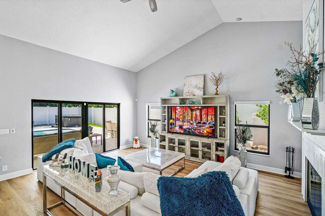 待售: $1,525,000 (4 贝兹, 2 浴室, 2257 平方英尺)