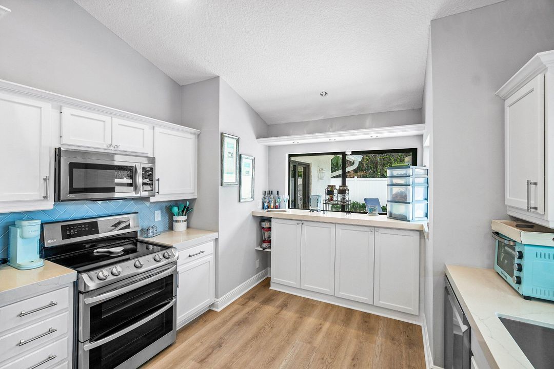 待售: $1,525,000 (4 贝兹, 2 浴室, 2257 平方英尺)