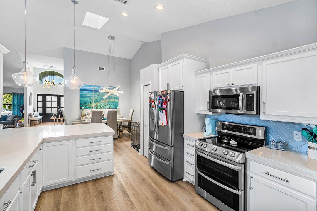 待售: $1,525,000 (4 贝兹, 2 浴室, 2257 平方英尺)