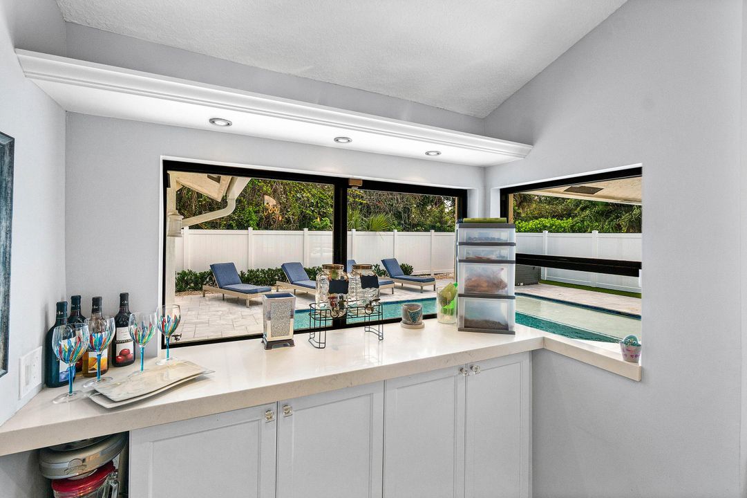 待售: $1,525,000 (4 贝兹, 2 浴室, 2257 平方英尺)