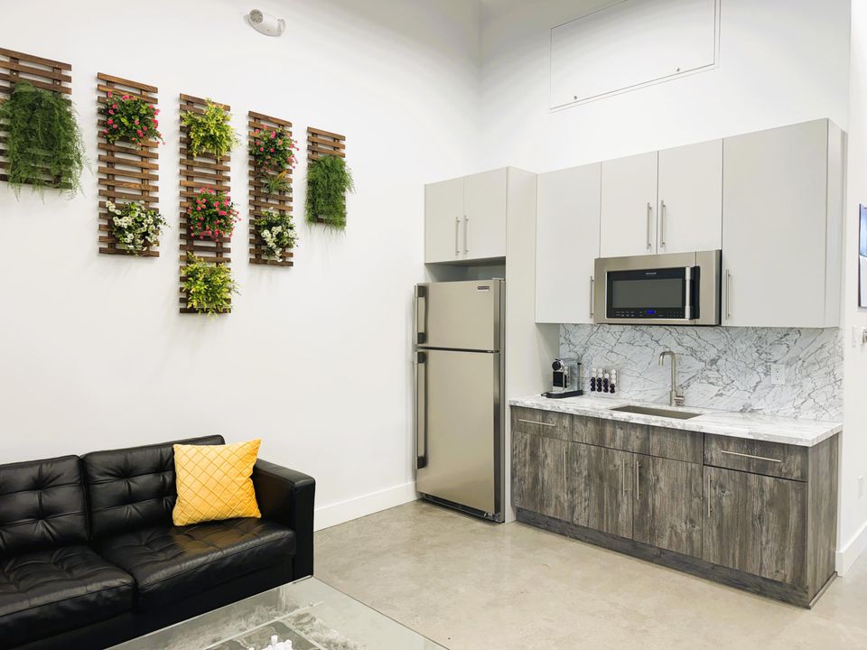 Active With Contract: $379,900 (0 beds, 0 baths, 1063 Square Feet)