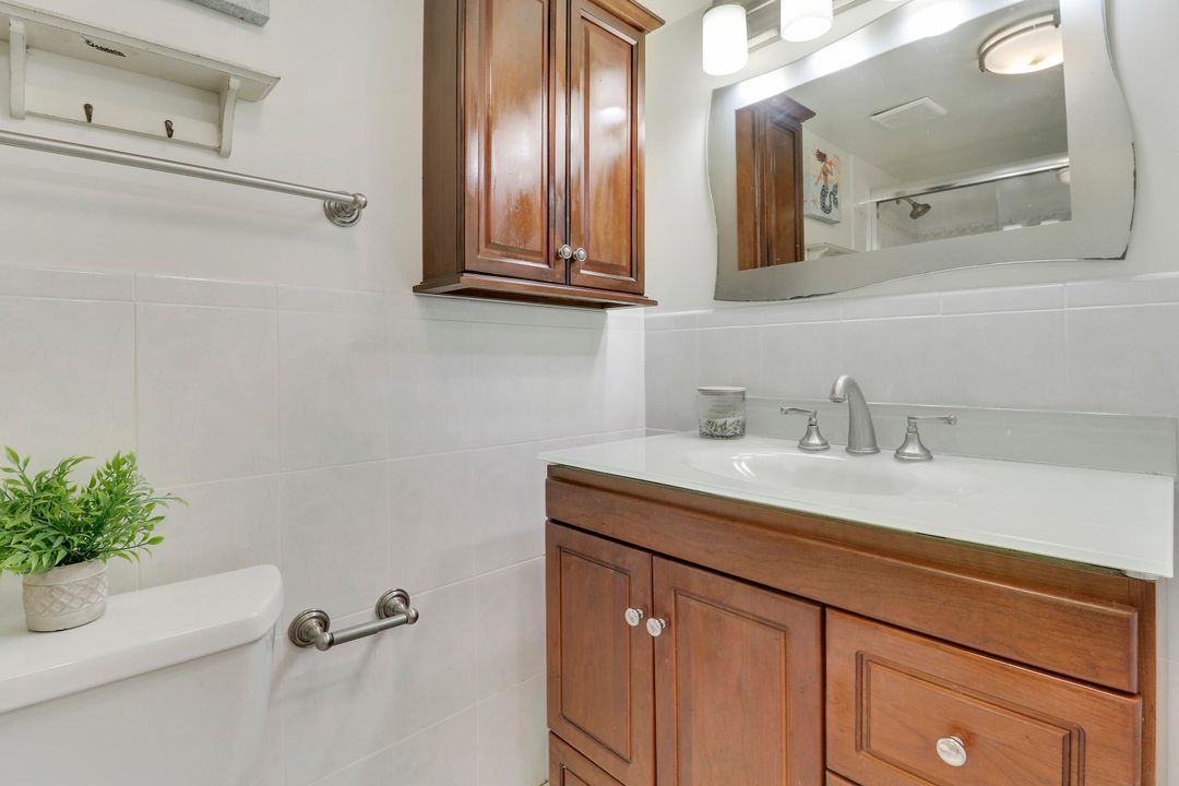 For Sale: $220,000 (2 beds, 2 baths, 1080 Square Feet)