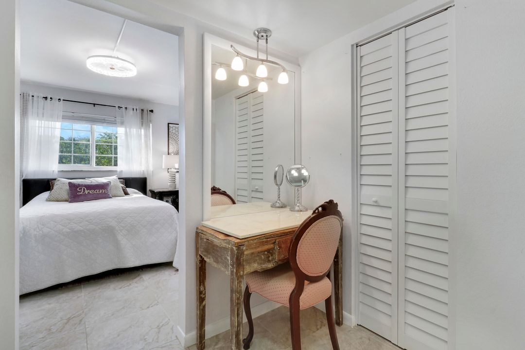 For Sale: $220,000 (2 beds, 2 baths, 1080 Square Feet)