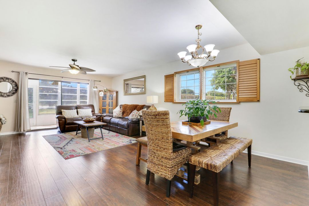 For Sale: $220,000 (2 beds, 2 baths, 1080 Square Feet)