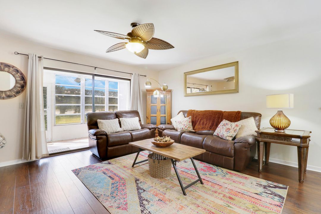 For Sale: $220,000 (2 beds, 2 baths, 1080 Square Feet)