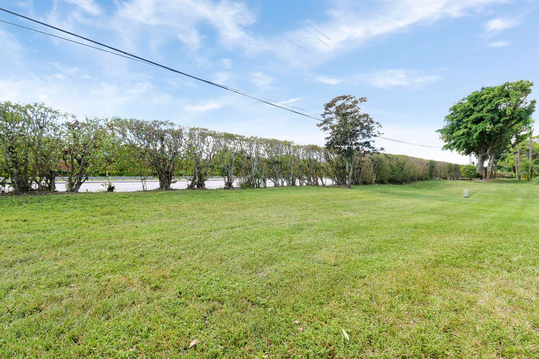 For Sale: $220,000 (2 beds, 2 baths, 1080 Square Feet)