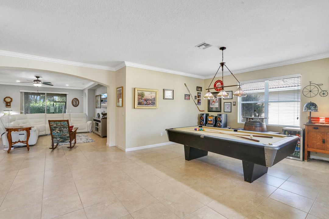 For Sale: $705,000 (4 beds, 3 baths, 2417 Square Feet)