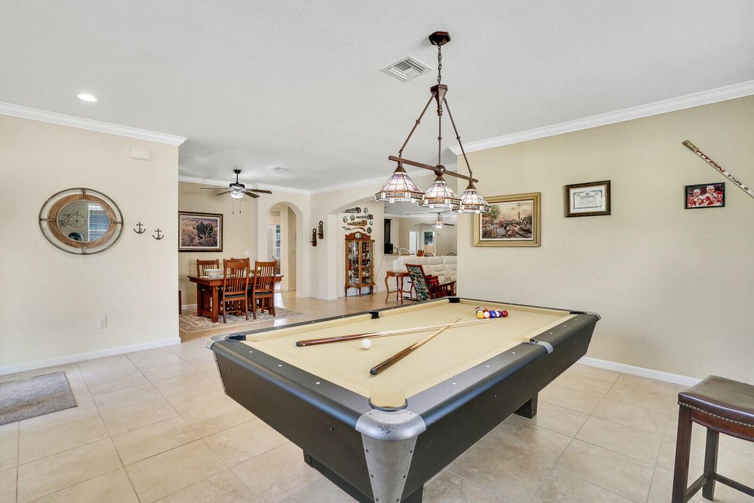 For Sale: $705,000 (4 beds, 3 baths, 2417 Square Feet)