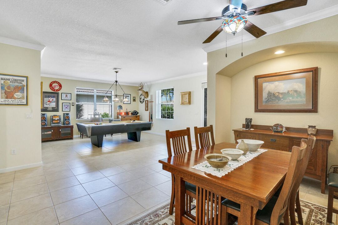 For Sale: $705,000 (4 beds, 3 baths, 2417 Square Feet)