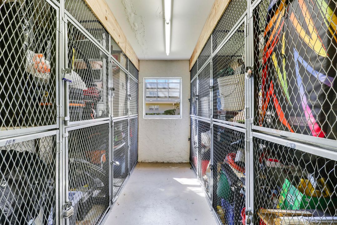 For Sale: $220,000 (2 beds, 2 baths, 1080 Square Feet)