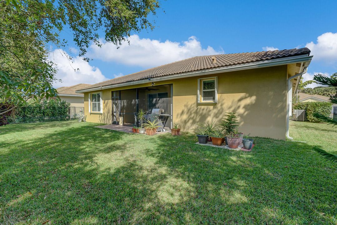 For Sale: $705,000 (4 beds, 3 baths, 2417 Square Feet)