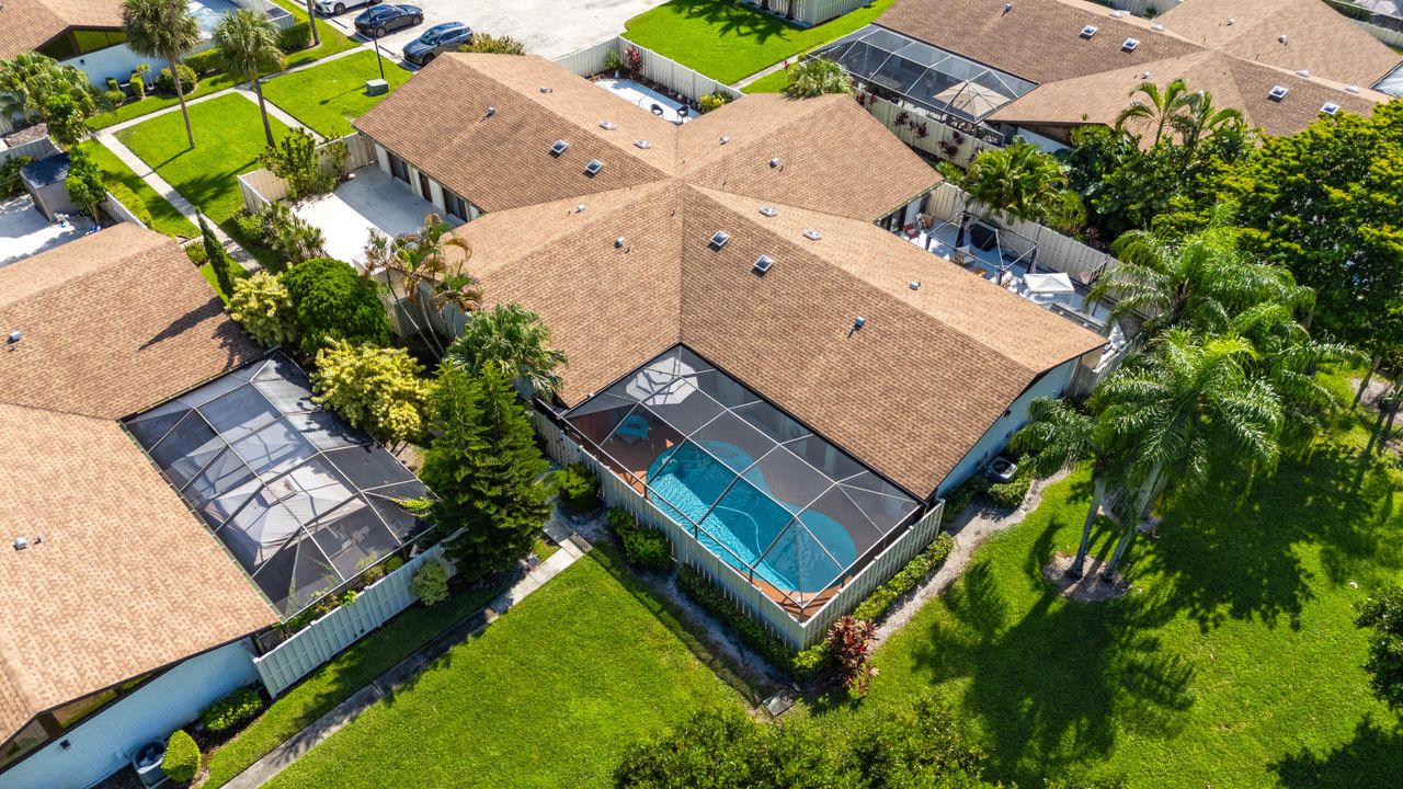 For Sale: $485,000 (3 beds, 2 baths, 1276 Square Feet)