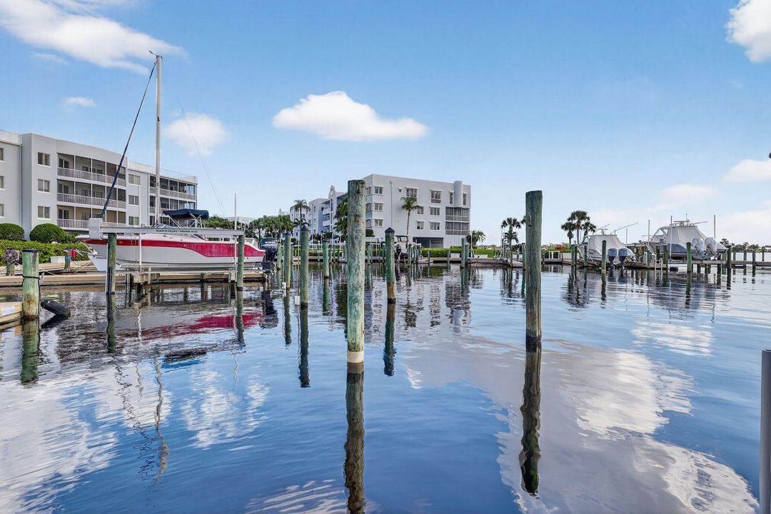 待售: $1,075,000 (3 贝兹, 2 浴室, 2165 平方英尺)