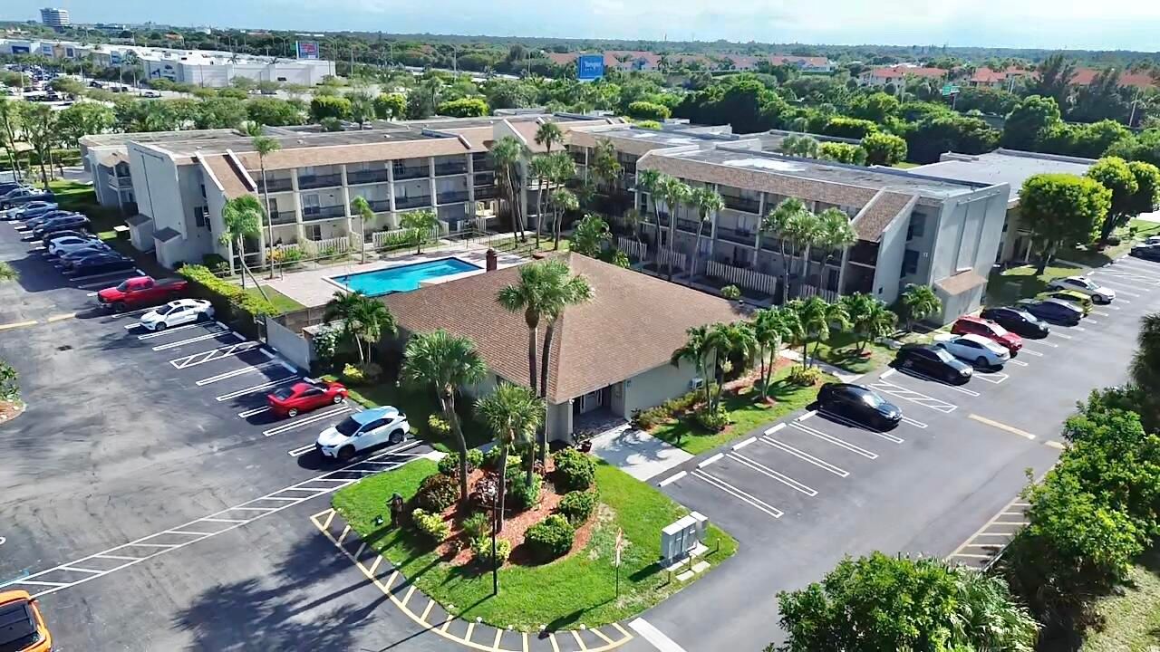 出租: $1,650 (1 贝兹, 1 浴室, 625 平方英尺)