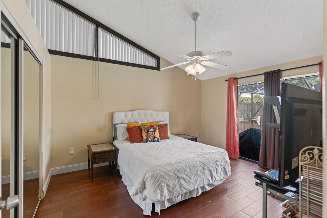 For Sale: $485,000 (3 beds, 2 baths, 1276 Square Feet)