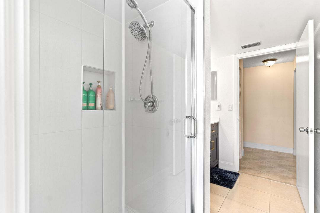 For Sale: $485,000 (3 beds, 2 baths, 1276 Square Feet)