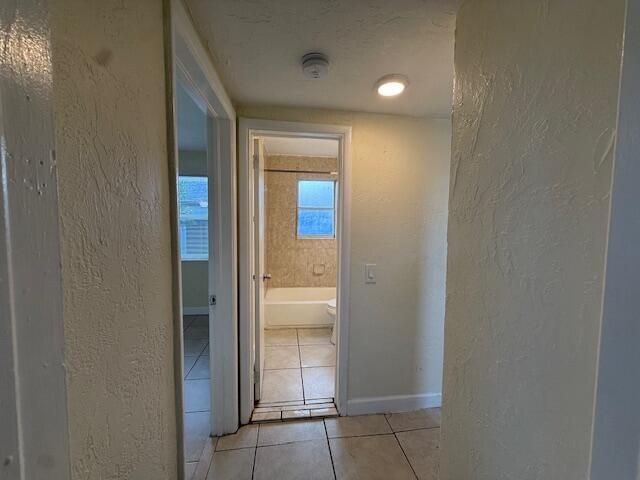 For Rent: $1,650 (2 beds, 1 baths, 3504 Square Feet)