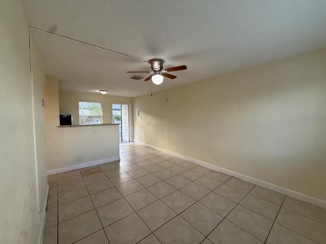 For Rent: $1,650 (2 beds, 1 baths, 3504 Square Feet)