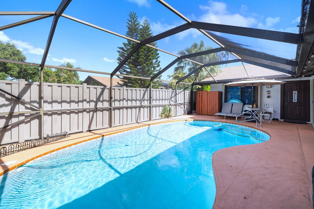 For Sale: $485,000 (3 beds, 2 baths, 1276 Square Feet)