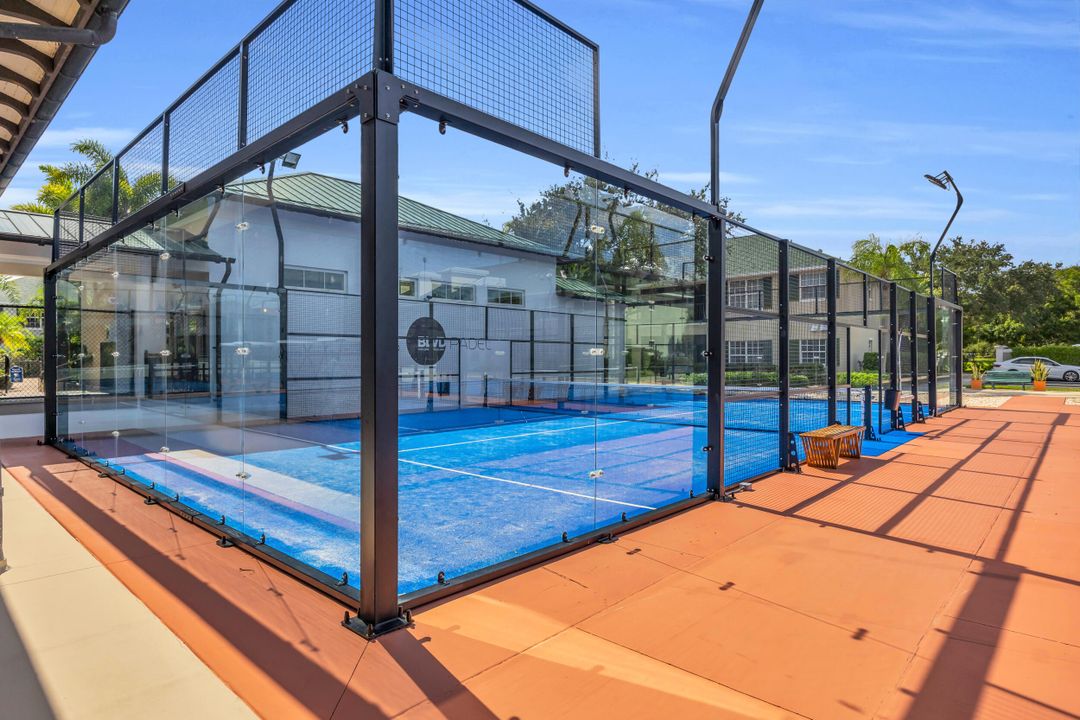 Activo con contrato: $484,000 (3 camas, 2 baños, 1959 Pies cuadrados)