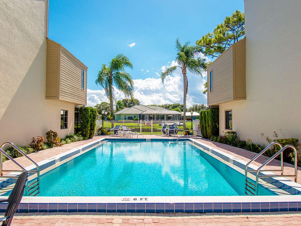 На продажу: $475,000 (3 спален, 3 ванн, 1713 Квадратных фут)