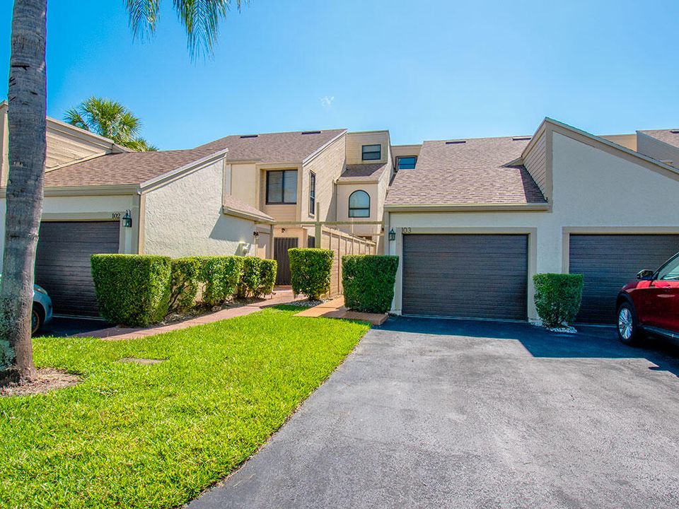 На продажу: $475,000 (3 спален, 3 ванн, 1713 Квадратных фут)