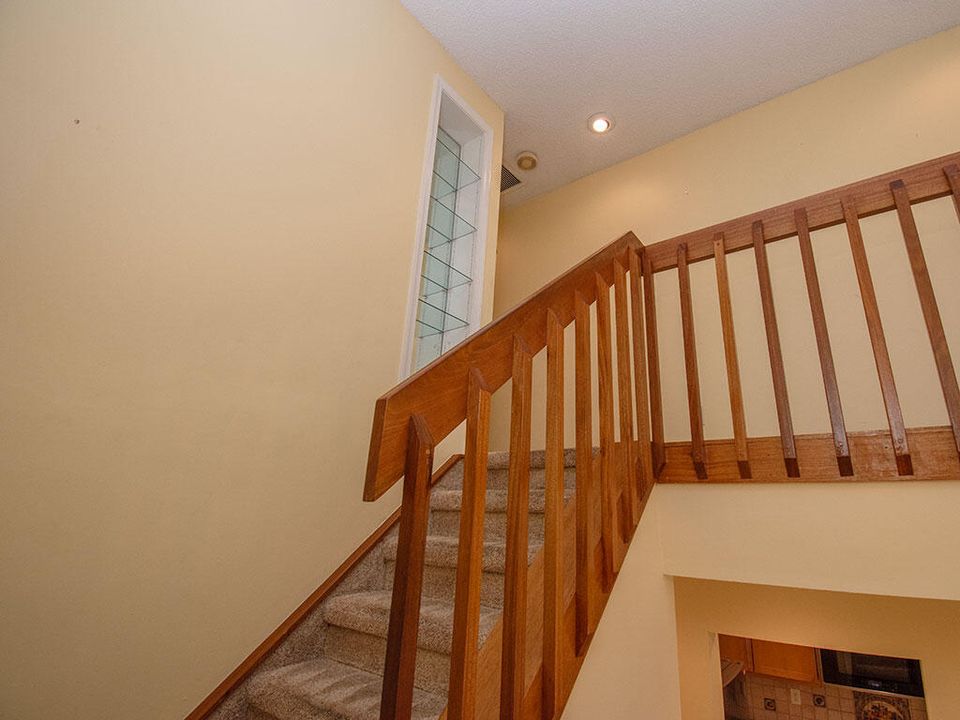 На продажу: $475,000 (3 спален, 3 ванн, 1713 Квадратных фут)