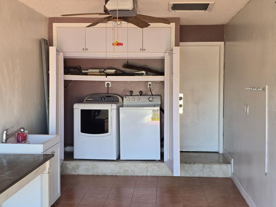 For Rent: $2,900 (3 beds, 1 baths, 1925 Square Feet)