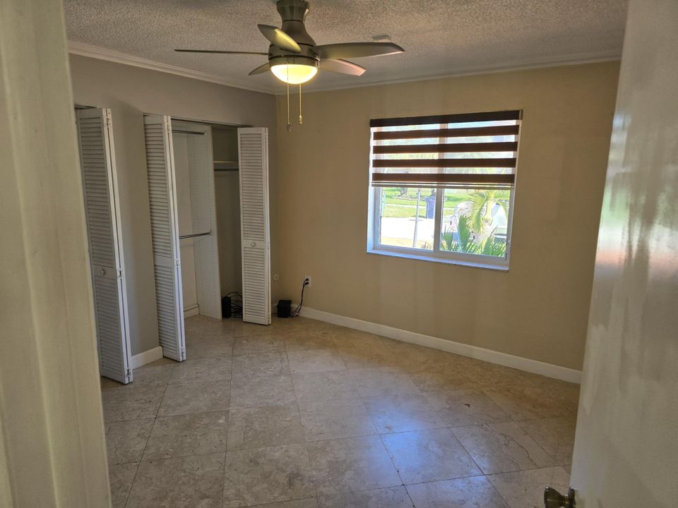 For Rent: $2,900 (3 beds, 1 baths, 1925 Square Feet)