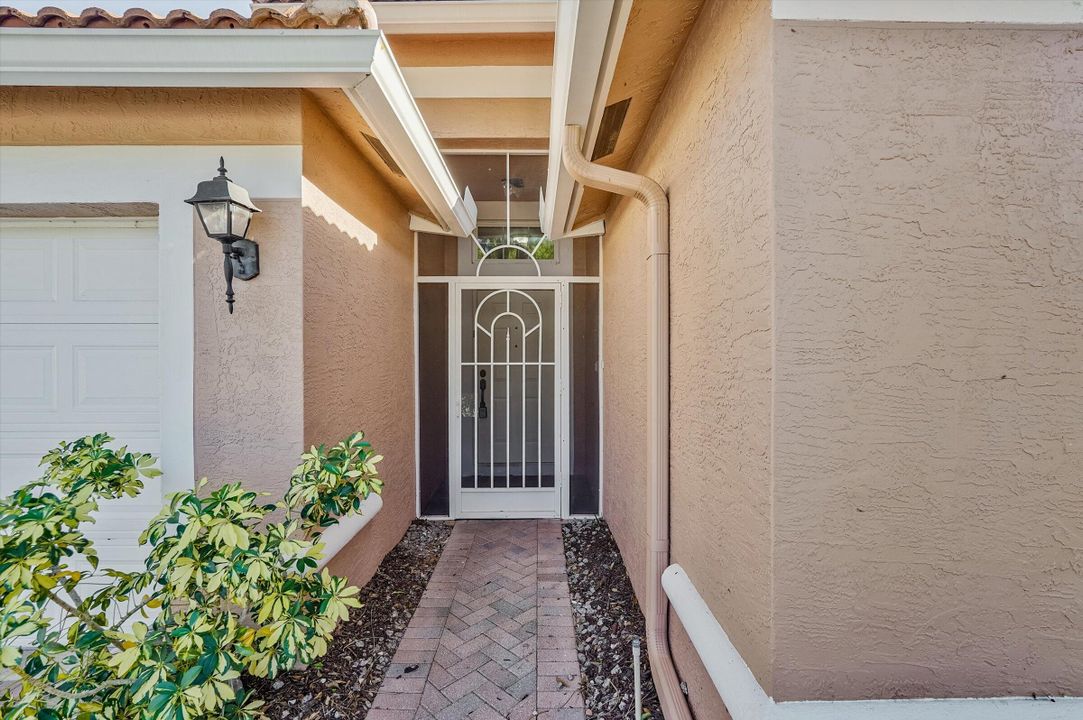 For Sale: $449,999 (3 beds, 2 baths, 1798 Square Feet)