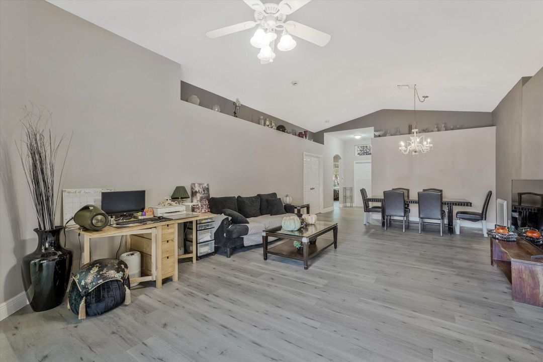 For Sale: $449,999 (3 beds, 2 baths, 1798 Square Feet)